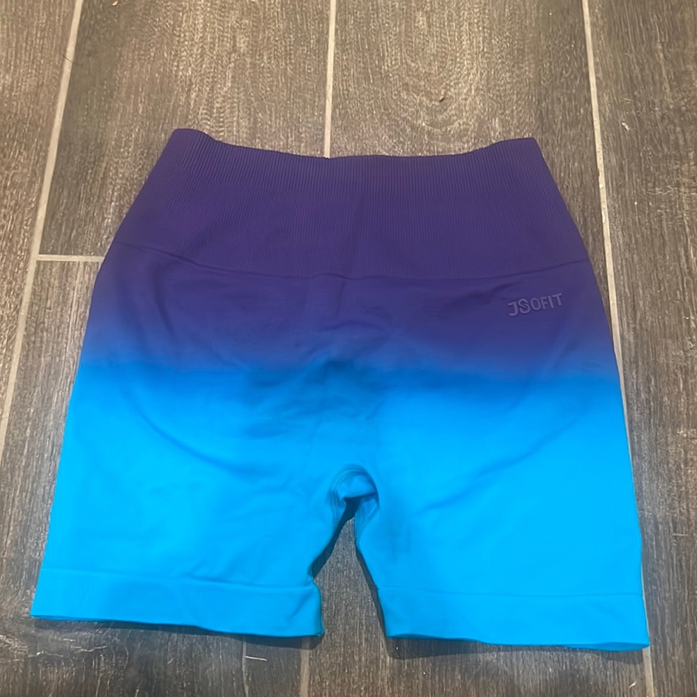J80 Fit Shorts